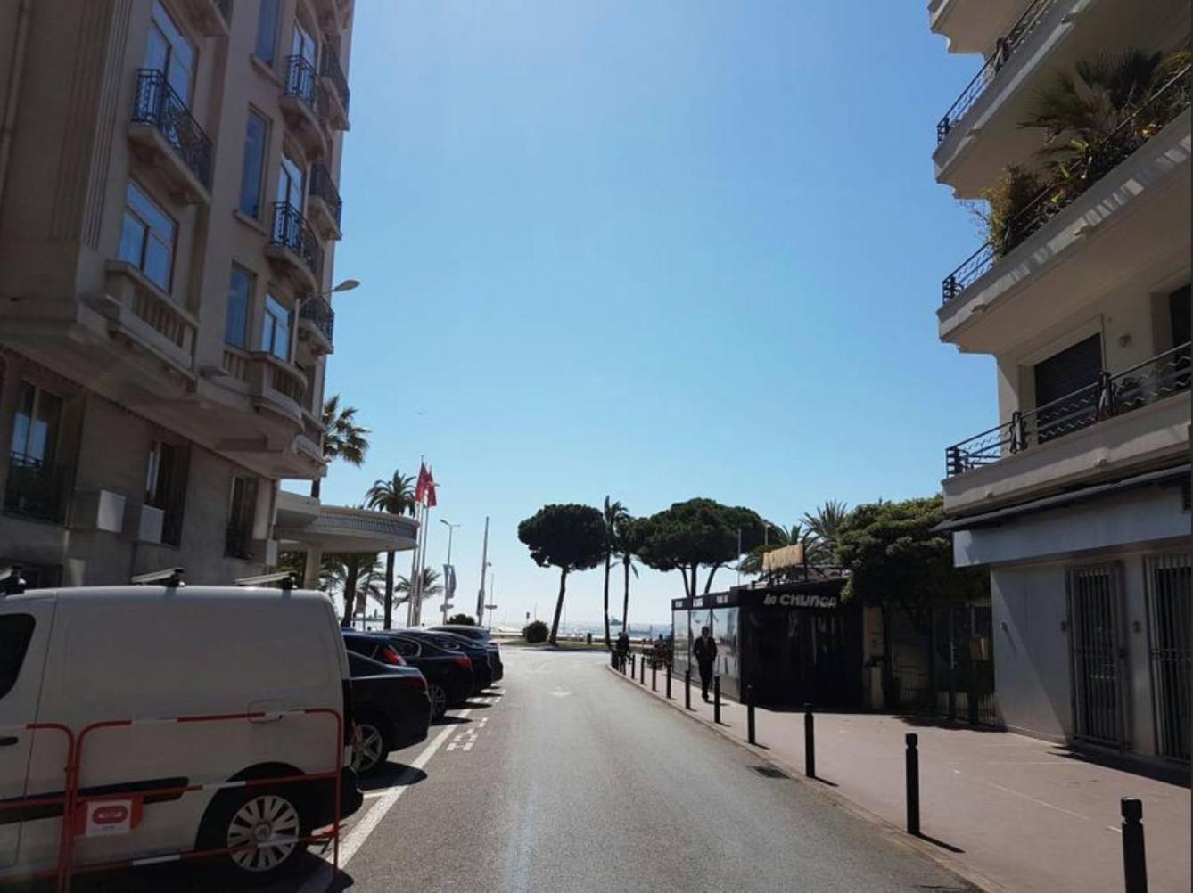 Latour Sea Cannes Luaran gambar